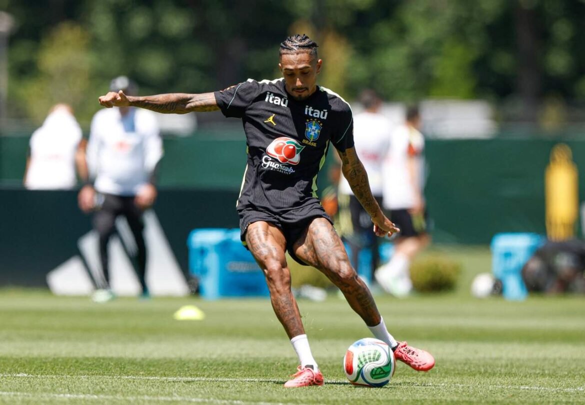 Al-Hilal busca Raphinha e planeja proposta ao Barcelona