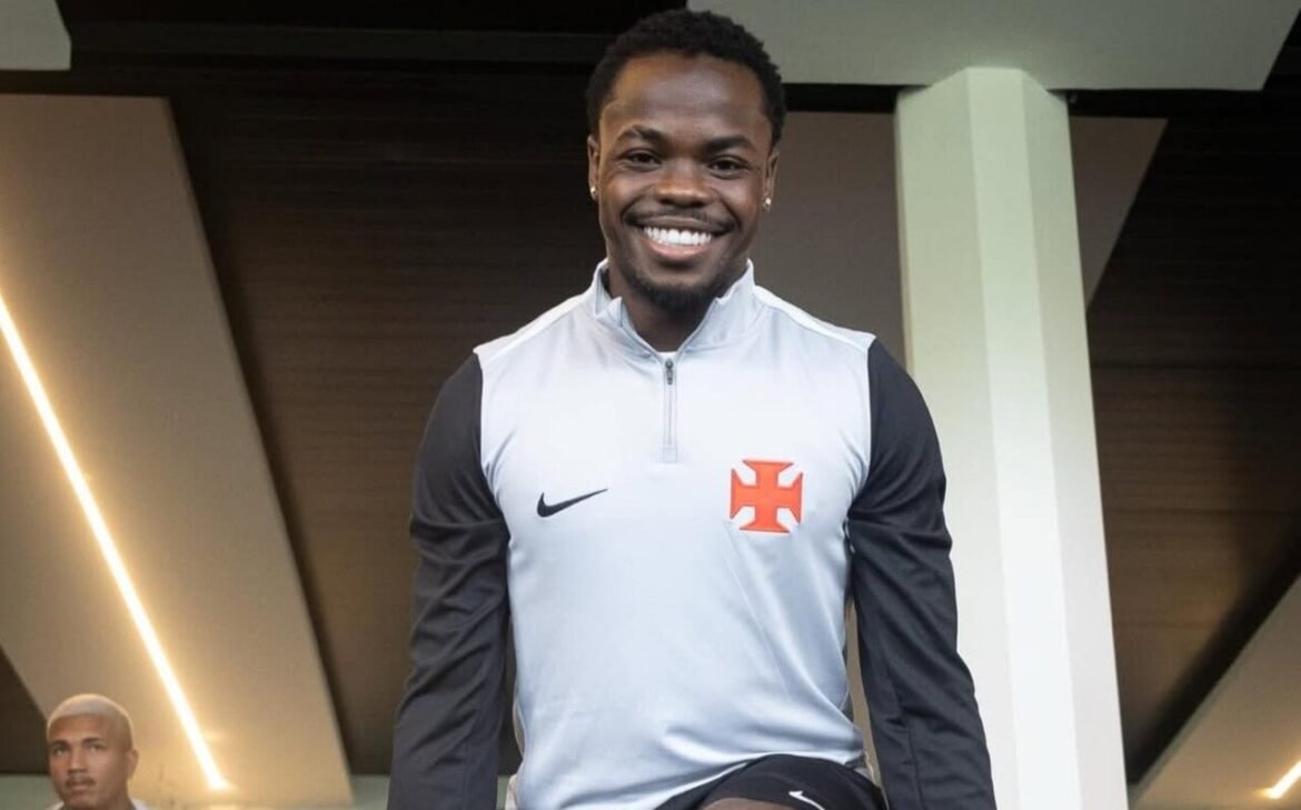 Andrés Gómez retorna ao Vasco após sua participação na Copa do Mundo