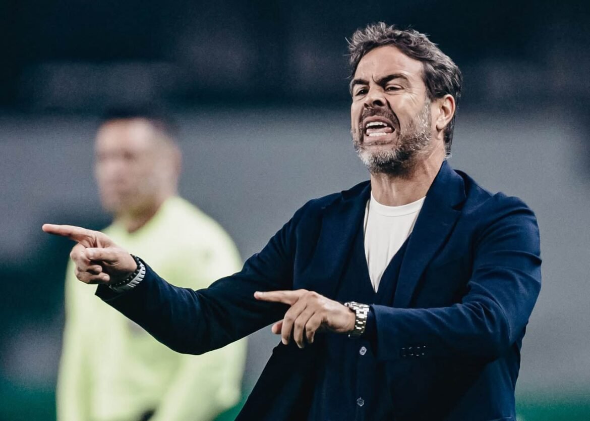 Artur Jorge exalta desempenho do Cruzeiro após a vitória: "Quase perfeito"