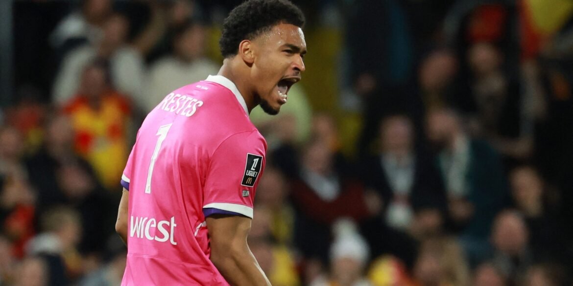 Atualização importante sobre o futuro de Guillaume Restes surge enquanto Ipswich avança na disputa