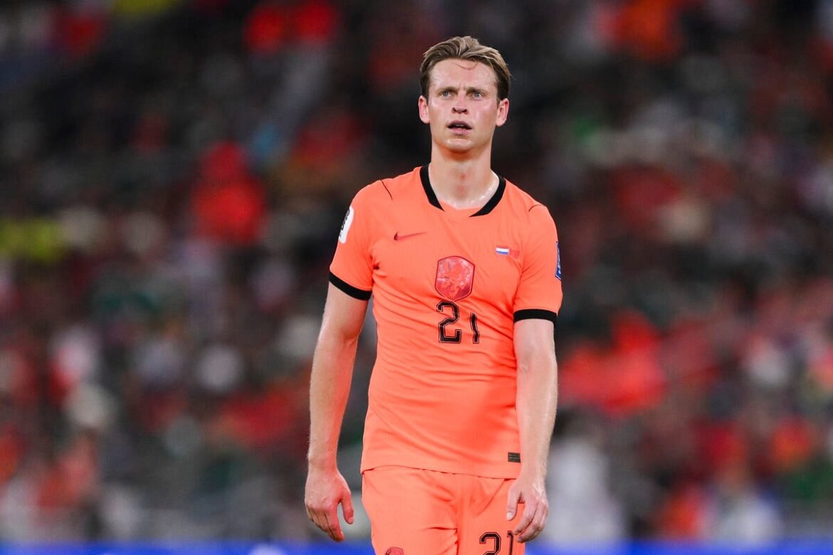 Barcelona confirma lesão de De Jong e ficará sem o volante por um longo período