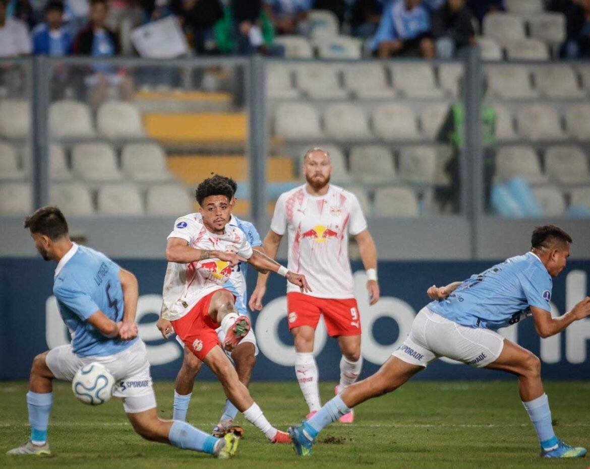 Bragantino e Sporting Cristal empatam; decisão da classificação para as oitavas será em casa