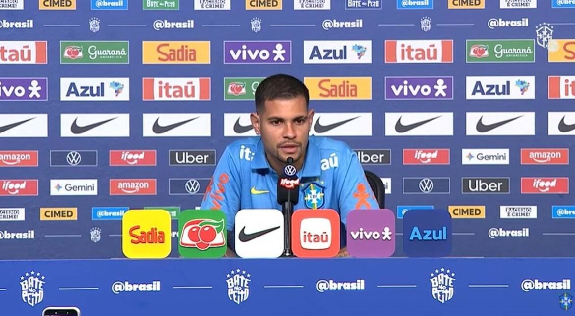 Bruno Guimarães comenta sobre a atitude "esperta" de Haaland ao desviar a responsabilidade da seleção norueguesa