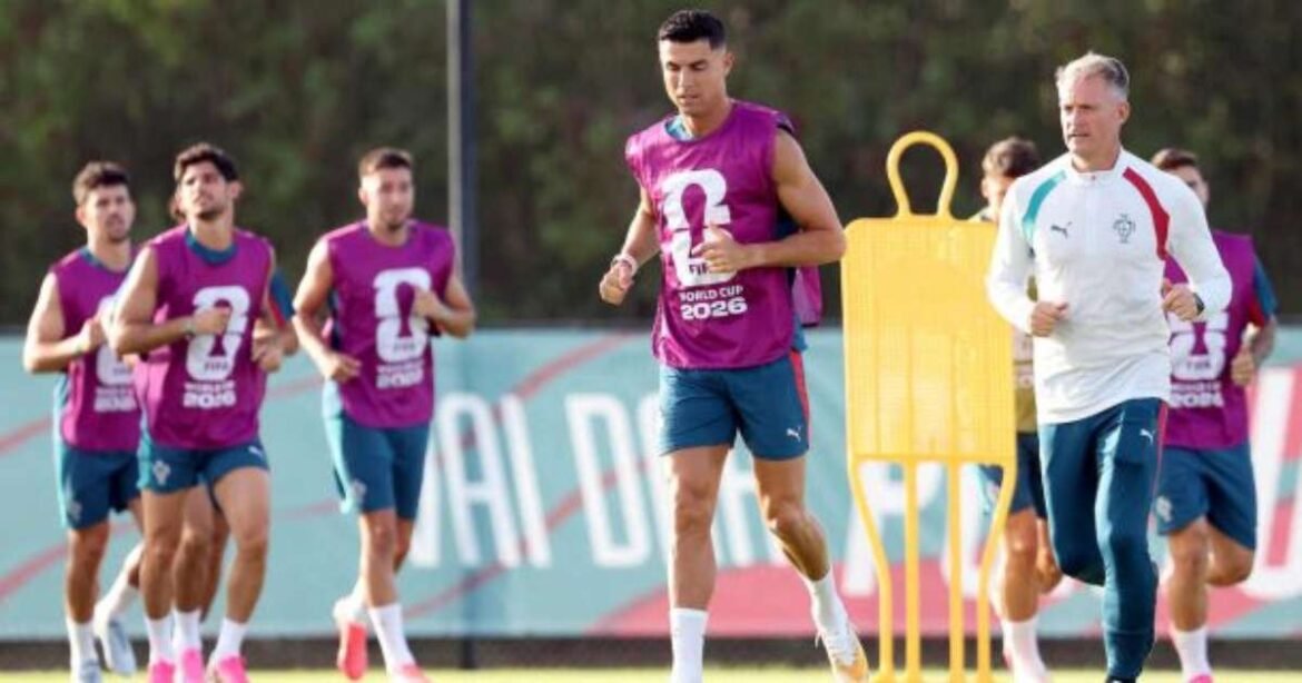 CR7 e Seus Companheiros Jogam em Casa na Cidade Canadense Conhecida como 'Pequeno Portugal'