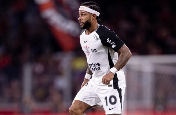 Corinthians finaliza ajustes e avança na renovação de Memphis Depay