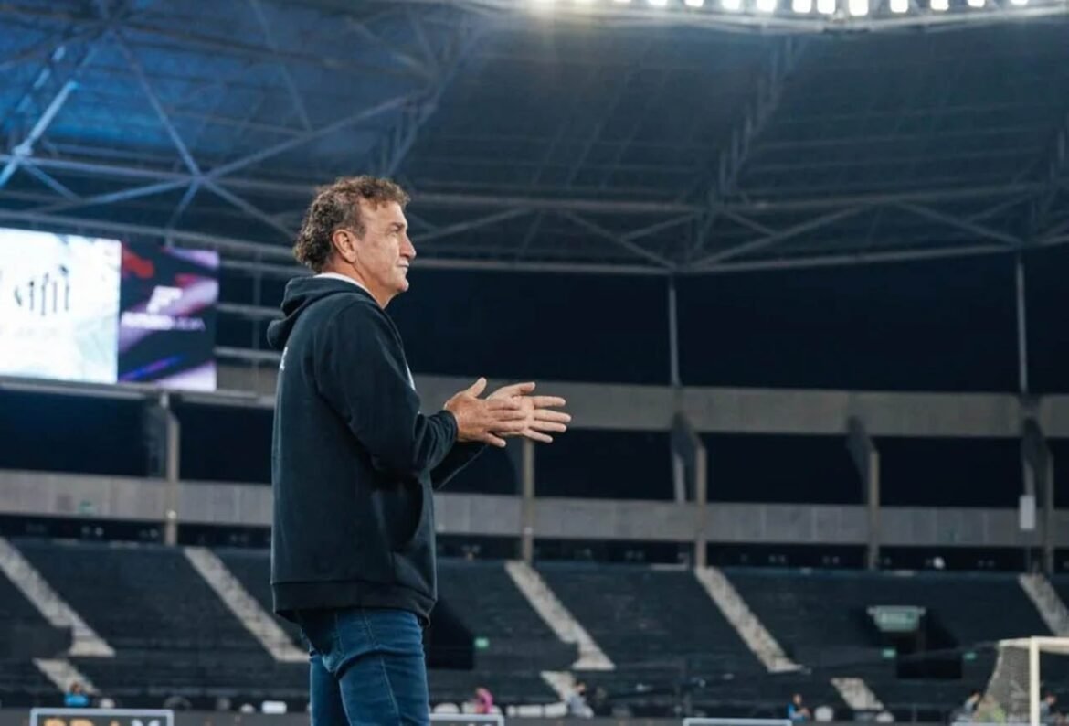 Cuca Reflete Sobre Erros e Destaca Desempenho do Santos Frente ao Botafogo