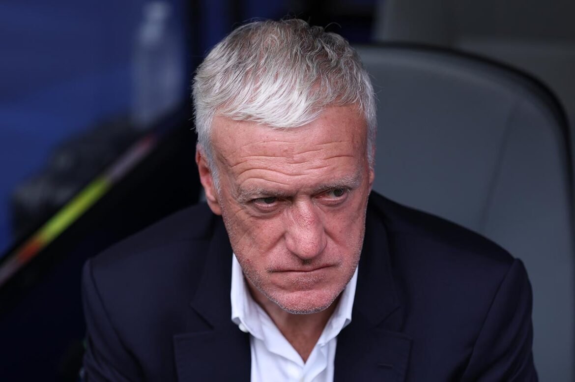 Deschamps admite responsabilidade pelo desempenho insatisfatório da França na primeira etapa