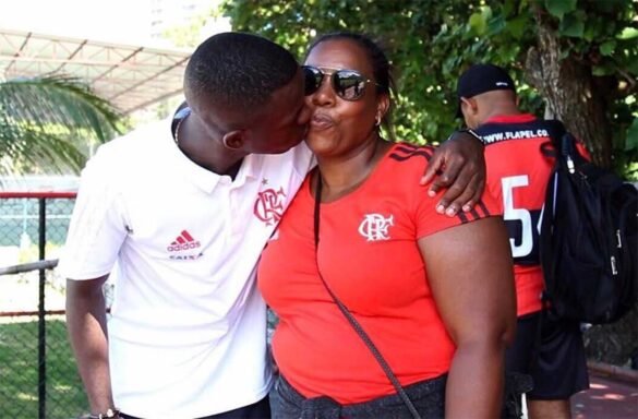 Familia de Vini Jr Adota Novo Visual Após Intervenções Estéticas