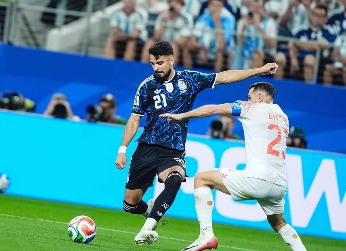 Flaco López se destaca como o único jogador do Brasileirão na Copa do Mundo