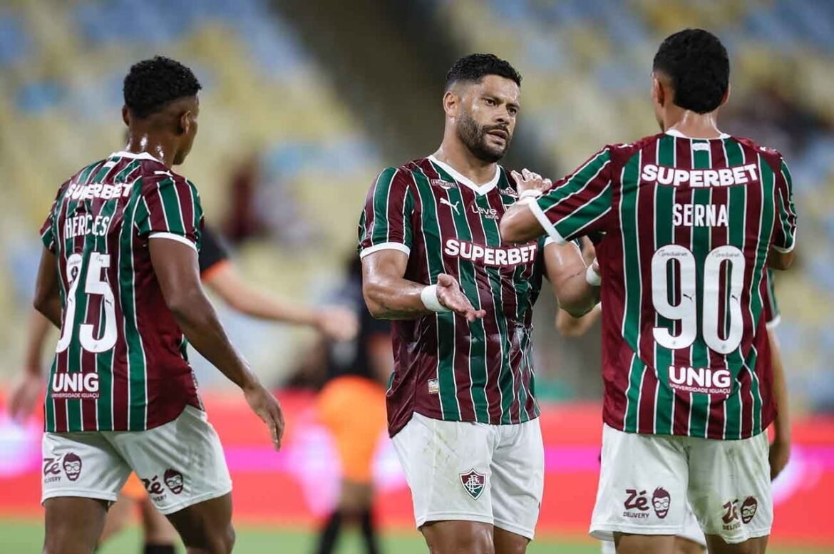 Fluminense vence Nova Iguaçu por 6 a 1 na estreia de Hulk