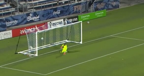 Goleiro de Curaçao brilha na Copa, mas sofre gol de longa distância nos EUA