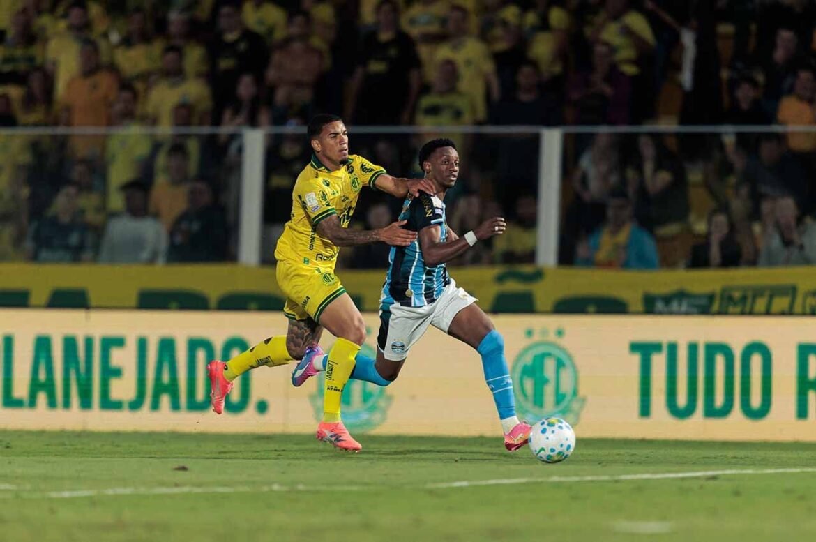 Grêmio encerra primeiro turno com desempenho abaixo do esperado fora de casa