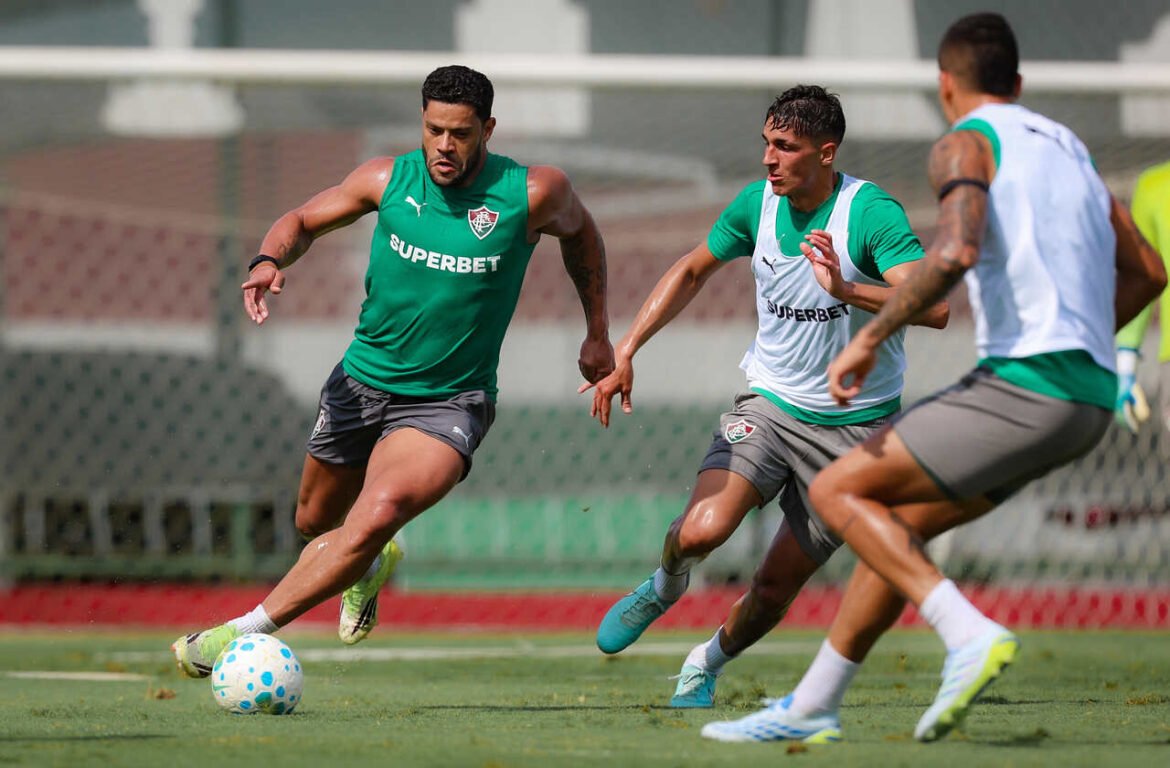 Hulk intensifica preparação e planeja estreia no Fluminense após anúncio nas redes sociais