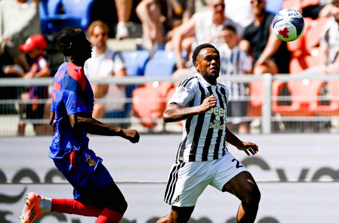 Juventus e Basel ficam no empate sem gols após defesa de pênalti