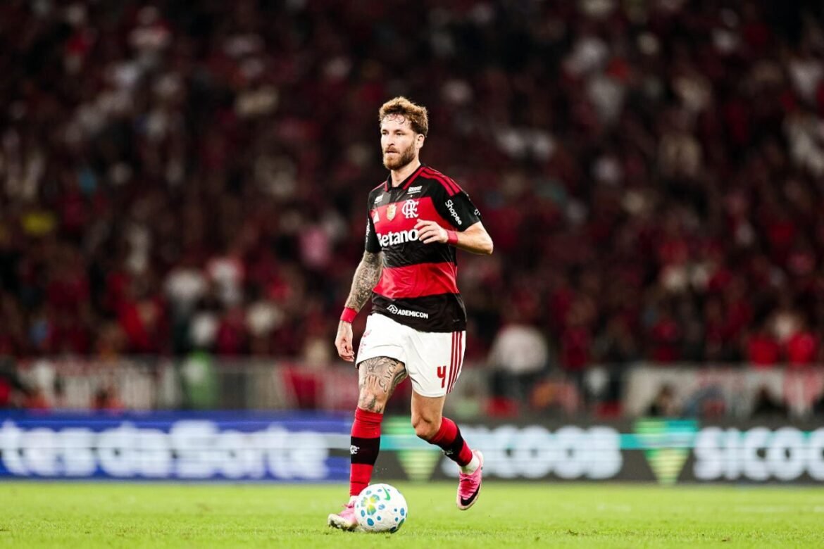 Léo Pereira expressa decepção pelo empate do Flamengo contra o São Paulo: "Complica nossos planos"