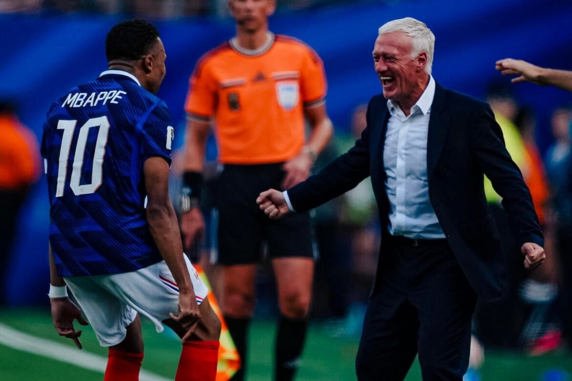 Mbappé presta homenagem a Deschamps antes de sua despedida da seleção francesa