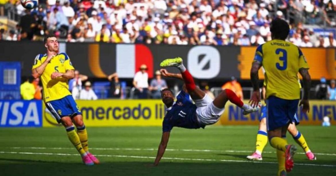 Olise fascina ídolos franceses e se aproxima de recorde histórico na Copa
