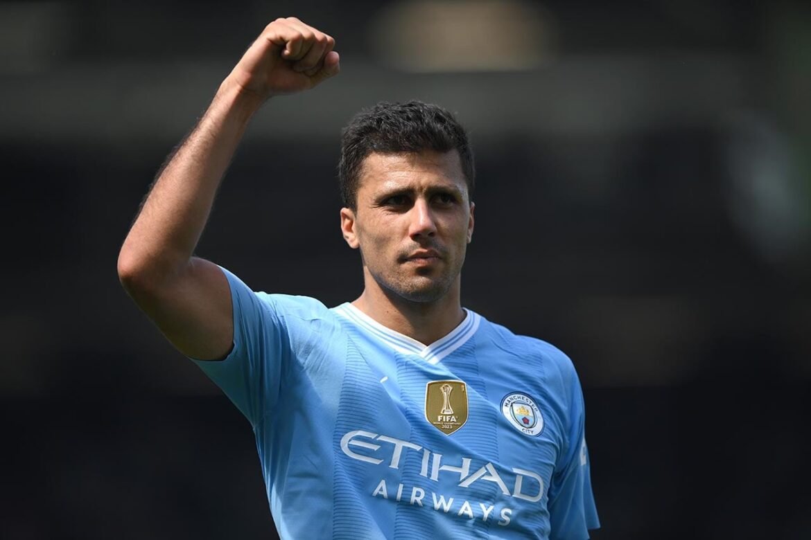 Rodri mostra disposição para se juntar ao Real Madrid e espera por uma oferta.