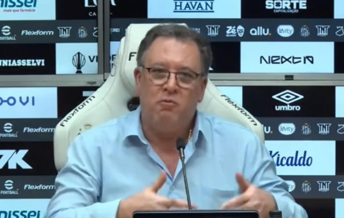 Santos admite pendências com jogadores e justifica atraso nos pagamentos de salários