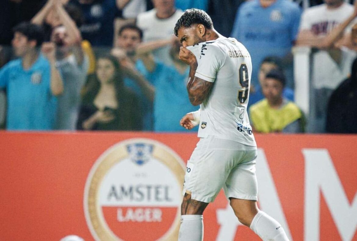 Santos supera adversidade, vence a UCV e avança na Sul-Americana