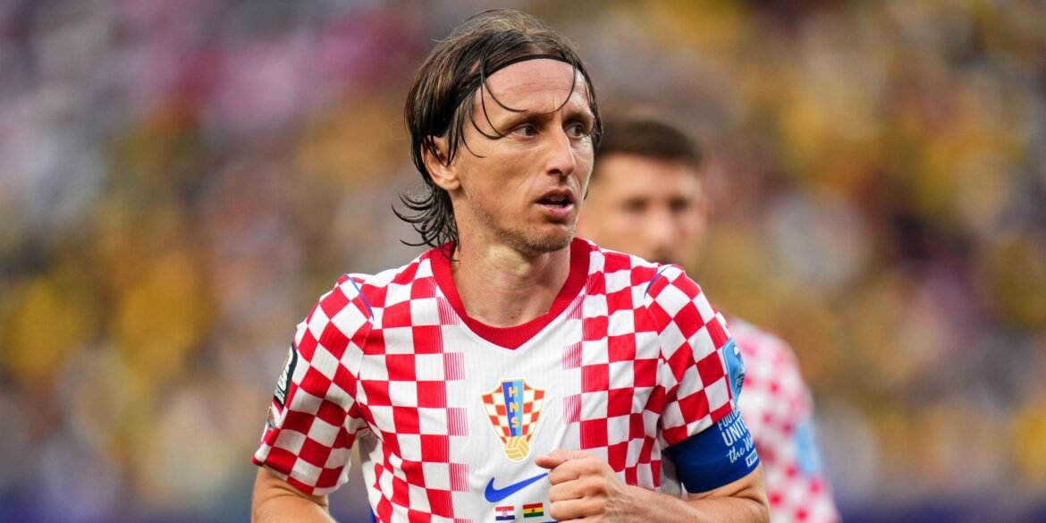 Spurs iniciam negociações para contratar novo jogador comparado a Modric