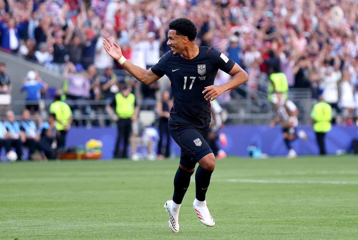 Tillman atinge feito histórico de Pelé e Messi em Copas do Mundo