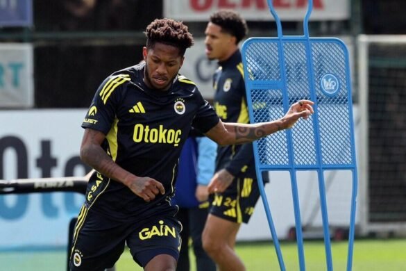 Treinador do Fenerbahçe nega transferência de Fred e segura interesse do Atlético-MG