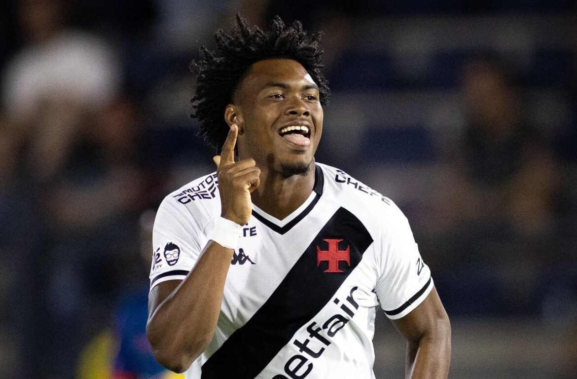 Vasco cede atacante para time da liga portuguesa B