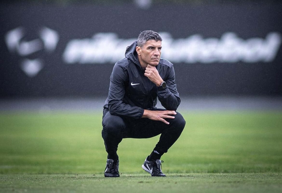Vasco encerra o primeiro turno na zona de rebaixamento e apresenta desempenho inferior a temporadas anteriores de queda