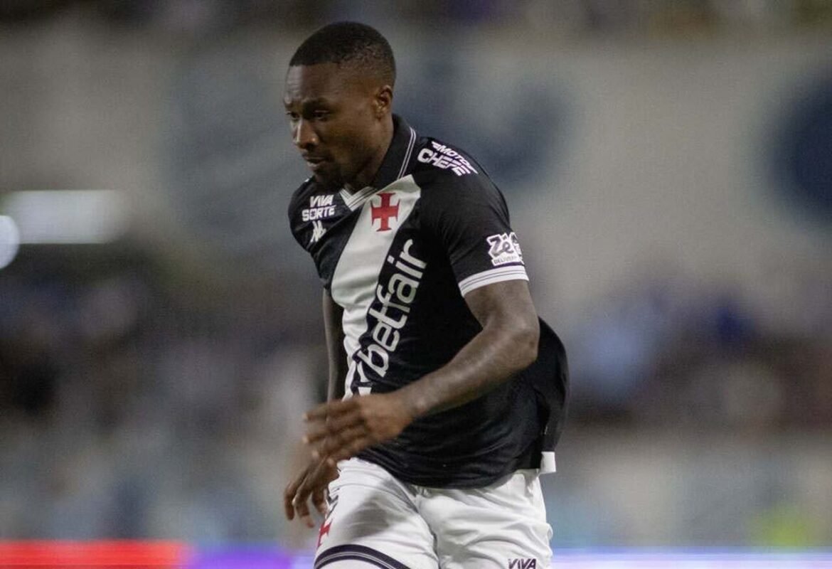 Vasco toma decisão sobre o futuro de Loide Augusto após período de empréstimo