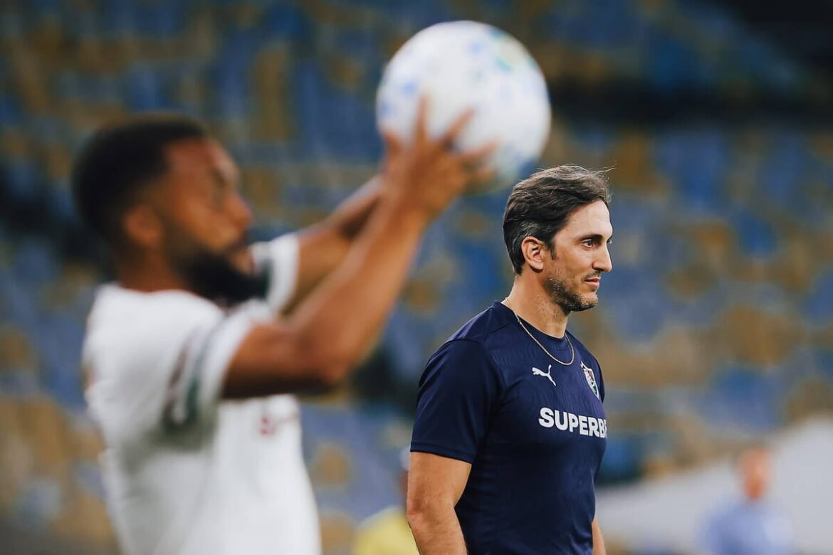 Zubeldia destaca a importância da preparação do Fluminense após triunfo contra o Bahia