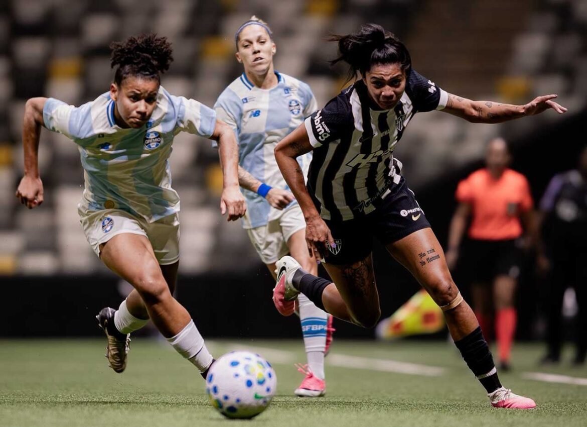 Atlético encerra invencibilidade do Grêmio e agita a disputa pelo G8