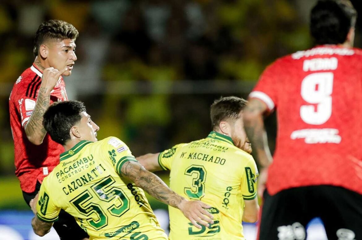 Carrascal brilha, Flamengo derrota Mirassol e se aproxima do Palmeiras