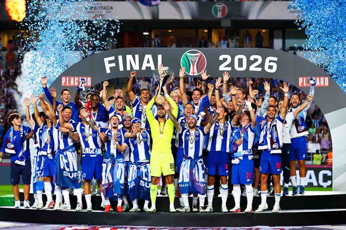 Com ajuda de Pepê, Porto vence Torreense e conquista a Supertaça