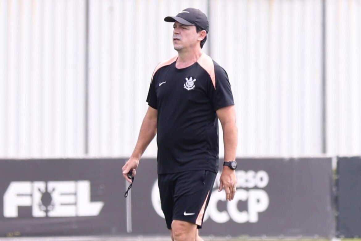 Corinthians dá início aos treinos para confronto crucial contra o Internacional