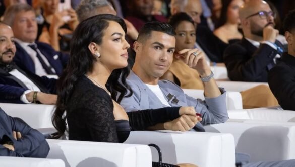 Cristiano Ronaldo e Georgina se uniram em matrimônio? Convite enigmático gera especulações.