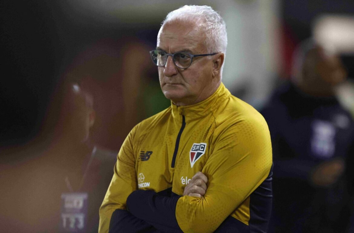 Dorival enfrenta 12 jogos sem vitórias no Brasileirão enquanto São Paulo atravessa uma crise