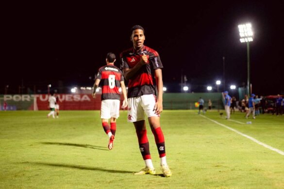 Flamengo está em conversas para liberar dois jogadores da equipe sub-20