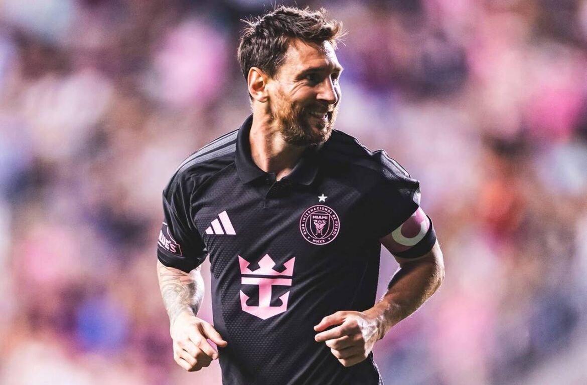 Messi marca gol e homenageia pai em momento emocionante
