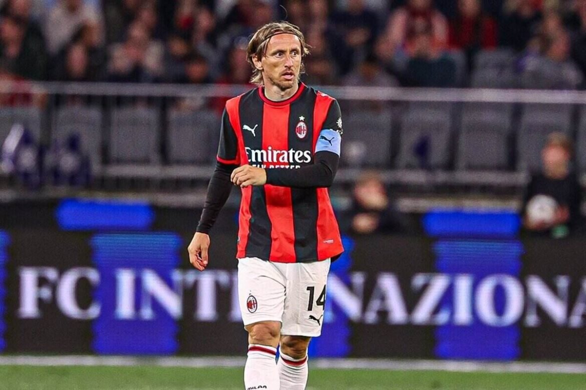 Modric Compartilha Razões para Permanecer no Milan aos 40 Anos