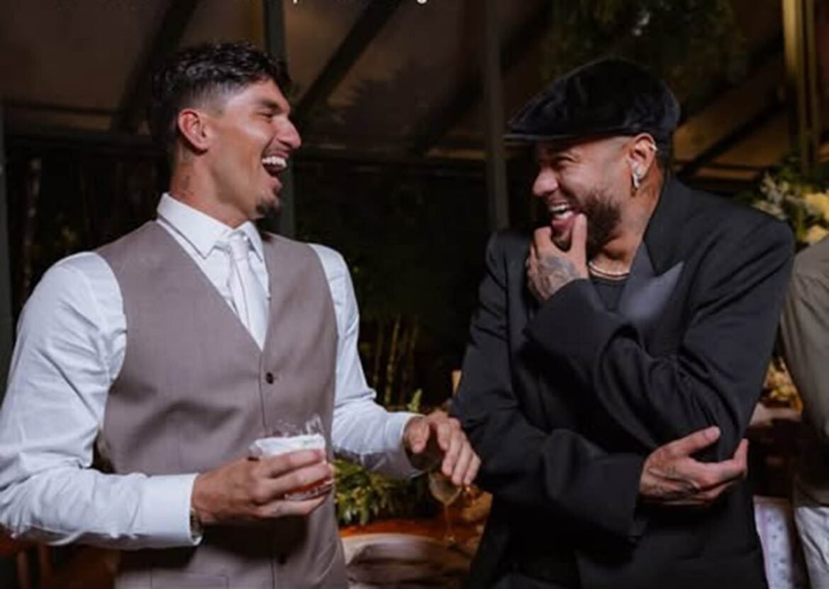 Neymar pede desculpas por sua vestimenta no casamento de Medina