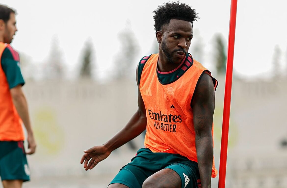 Publicação de empresário de Vini Jr gera expectativas sobre transferência do atacante para o Arsenal