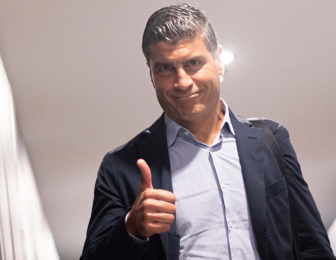 Vasco em Ascensão: Seis Partidas Invictas Sob o Comando de Pedro Emanuel