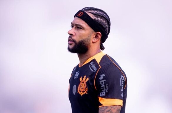Vidente Anticipa Destino de Depay no Corinthians: 'Um Acordo Está a Caminho'